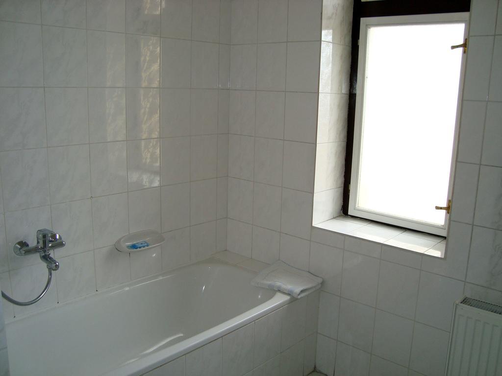Hotel Jaro Melnik Room photo